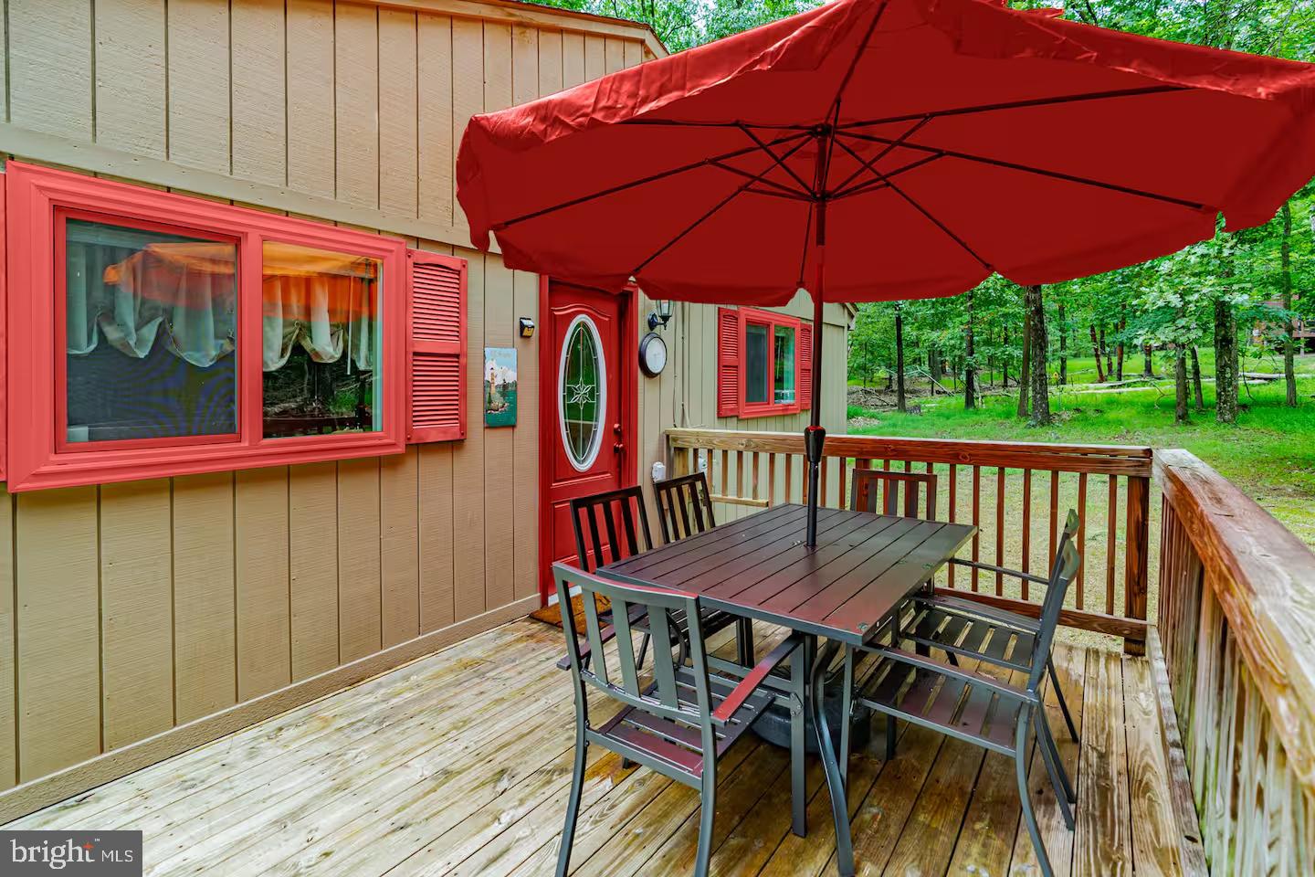 THE WOODS - Residential