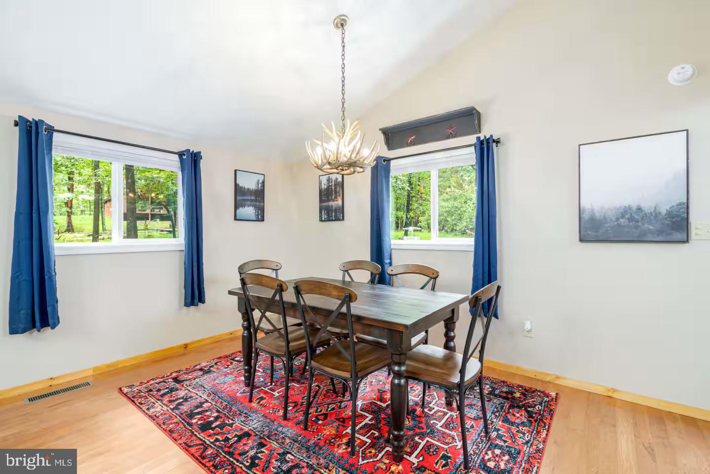 THE WOODS - Residential