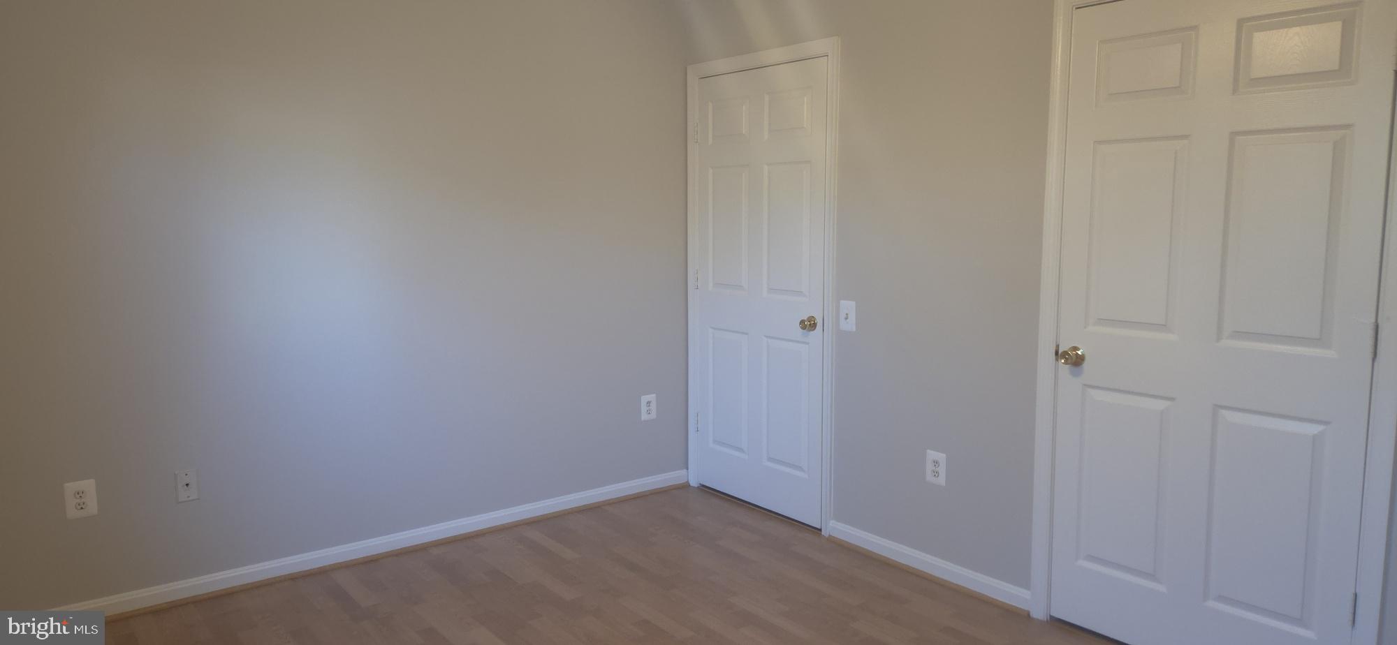 BULL RUN CONDO - Residential