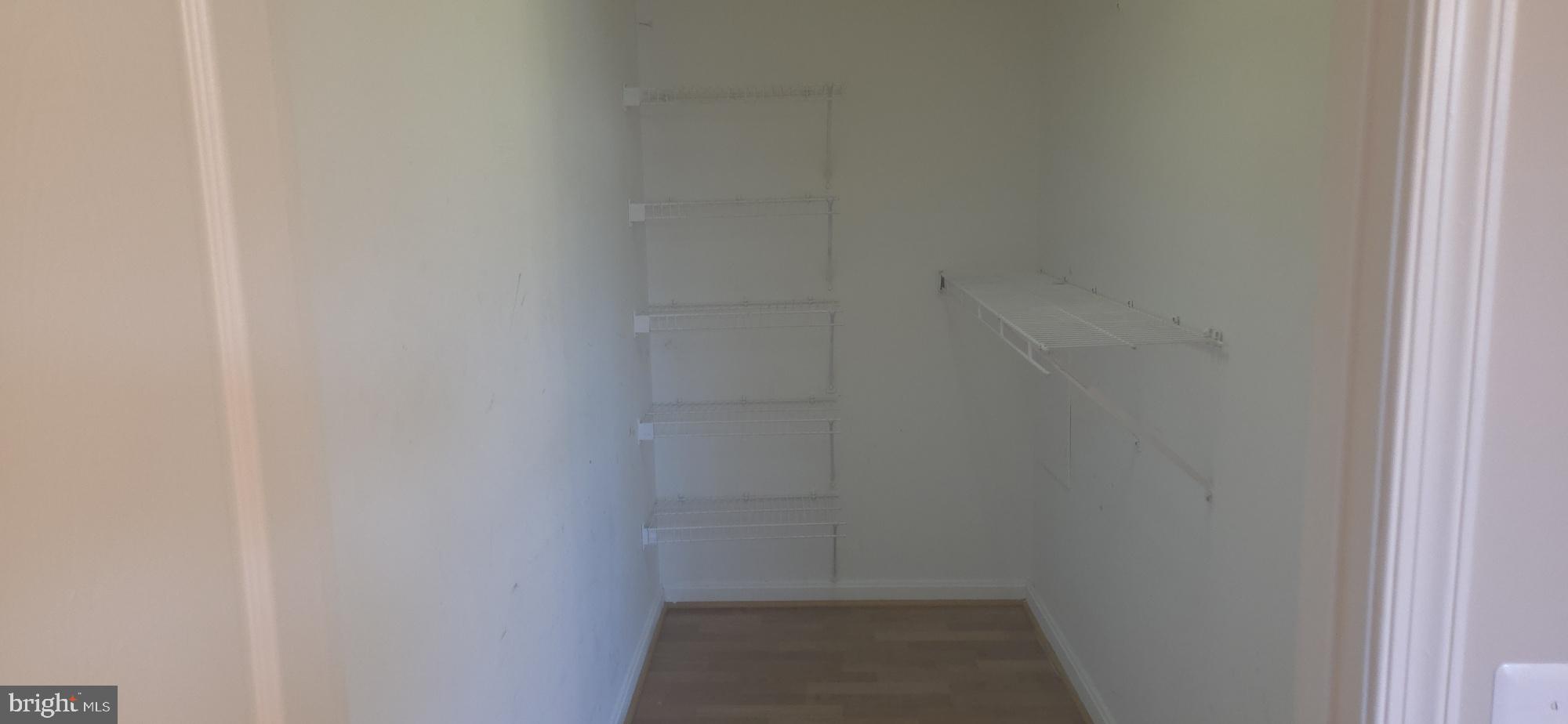 BULL RUN CONDO - Residential