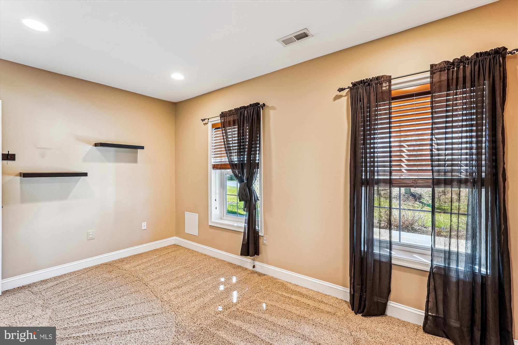 POTOMAC STATION - Residential Lease