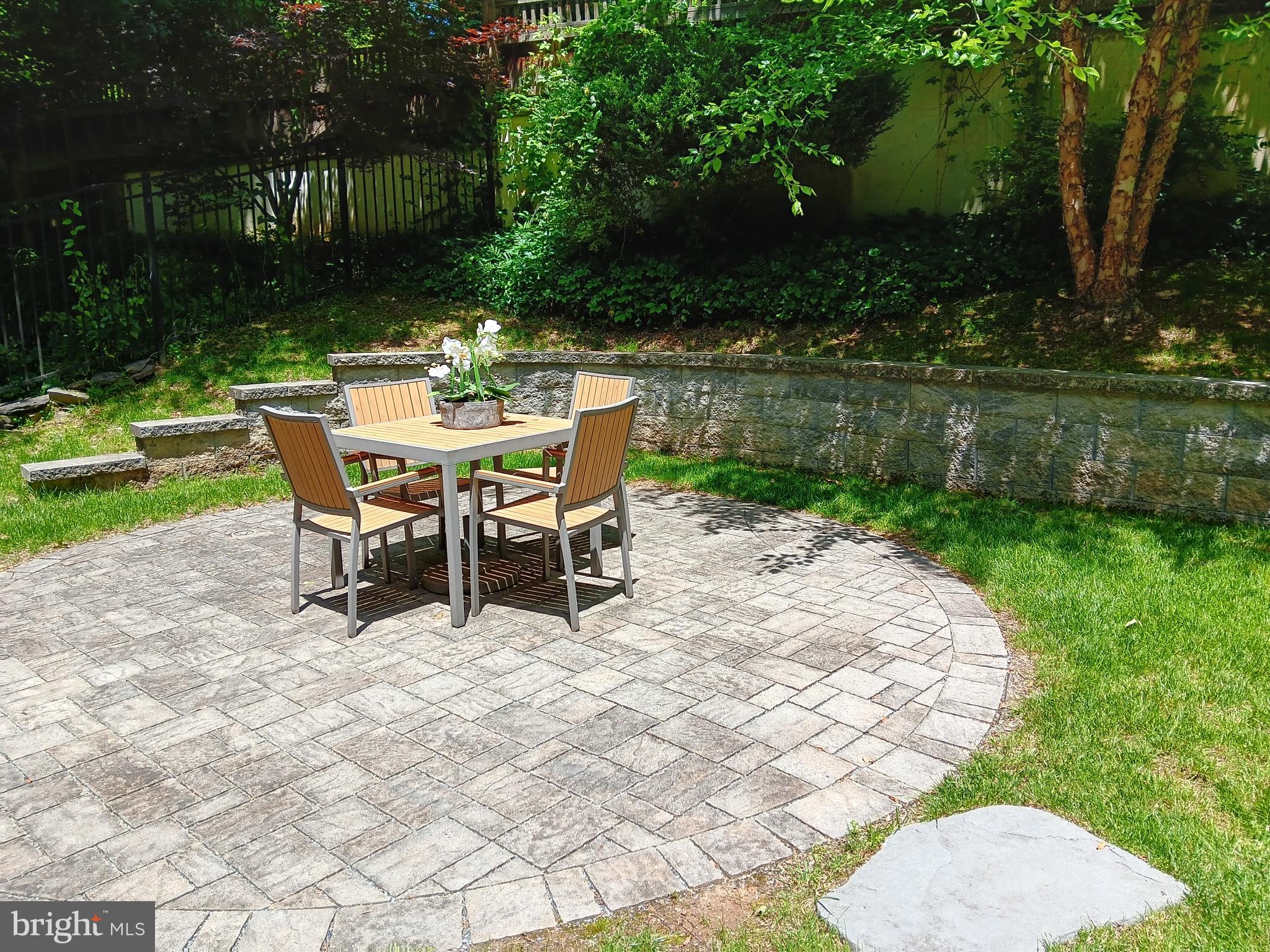 LEE HEIGHTS - Residential