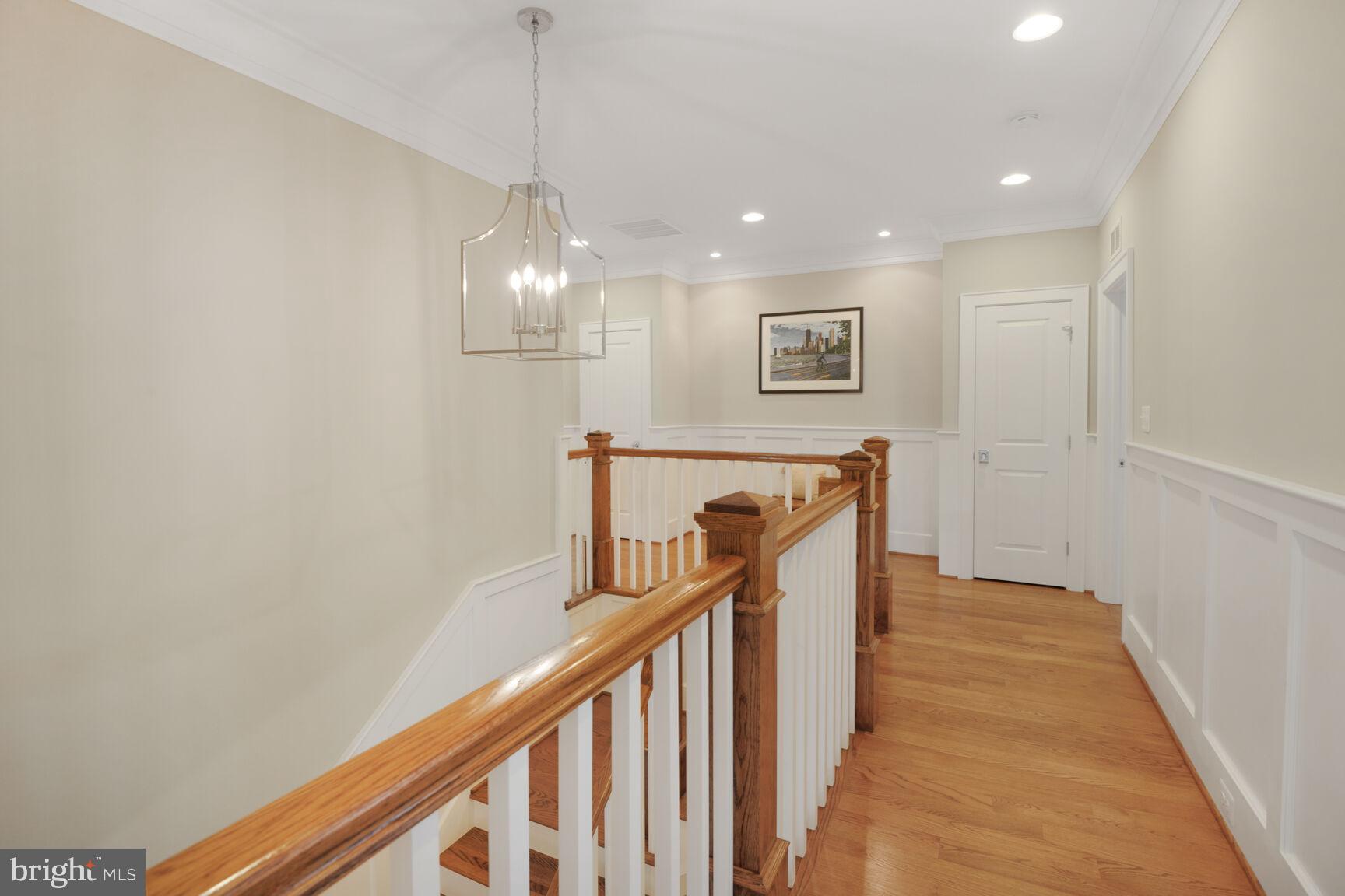 LEE HEIGHTS - Residential