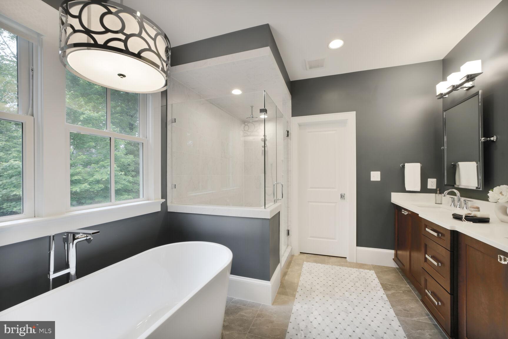 LEE HEIGHTS - Residential