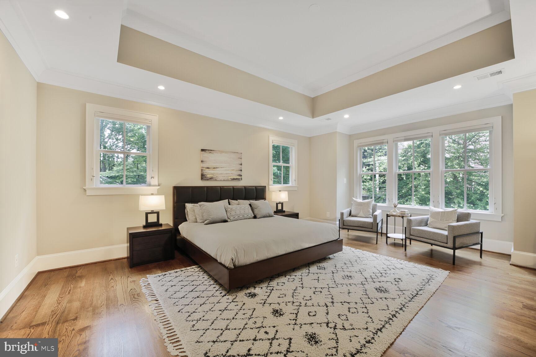 LEE HEIGHTS - Residential