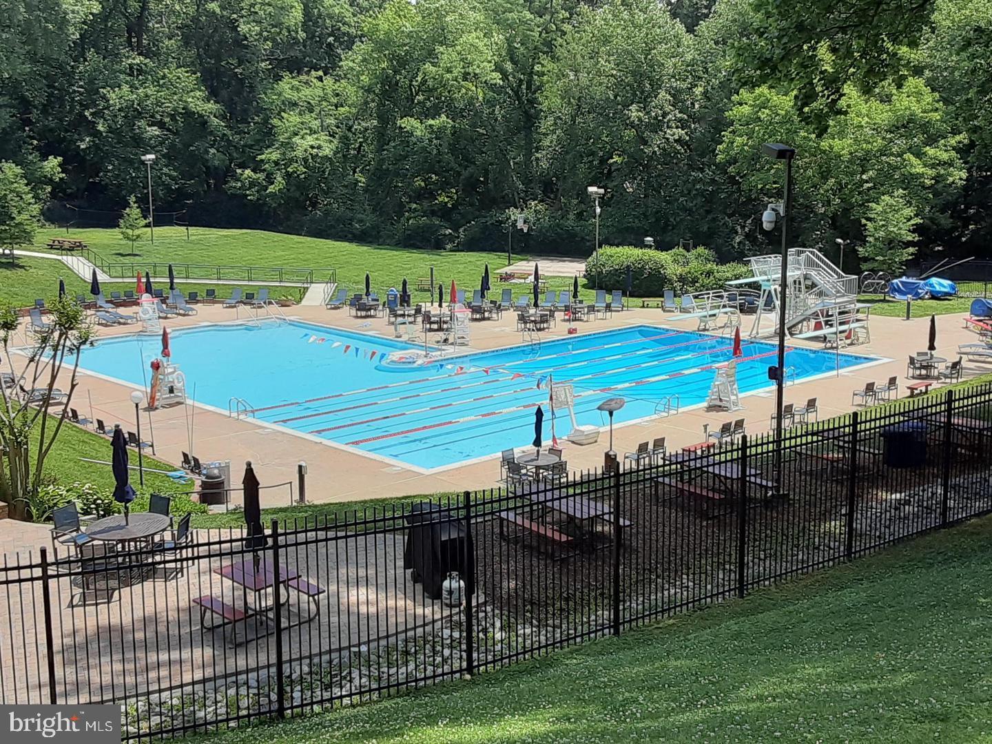 LEE HEIGHTS - Residential