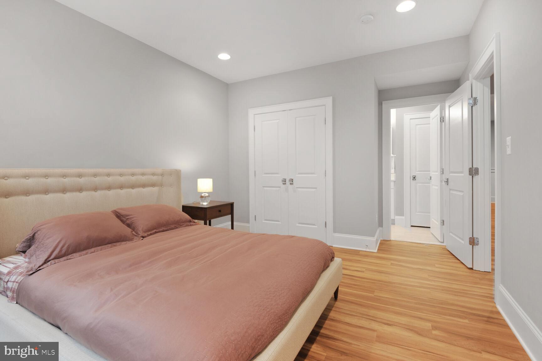 LEE HEIGHTS - Residential