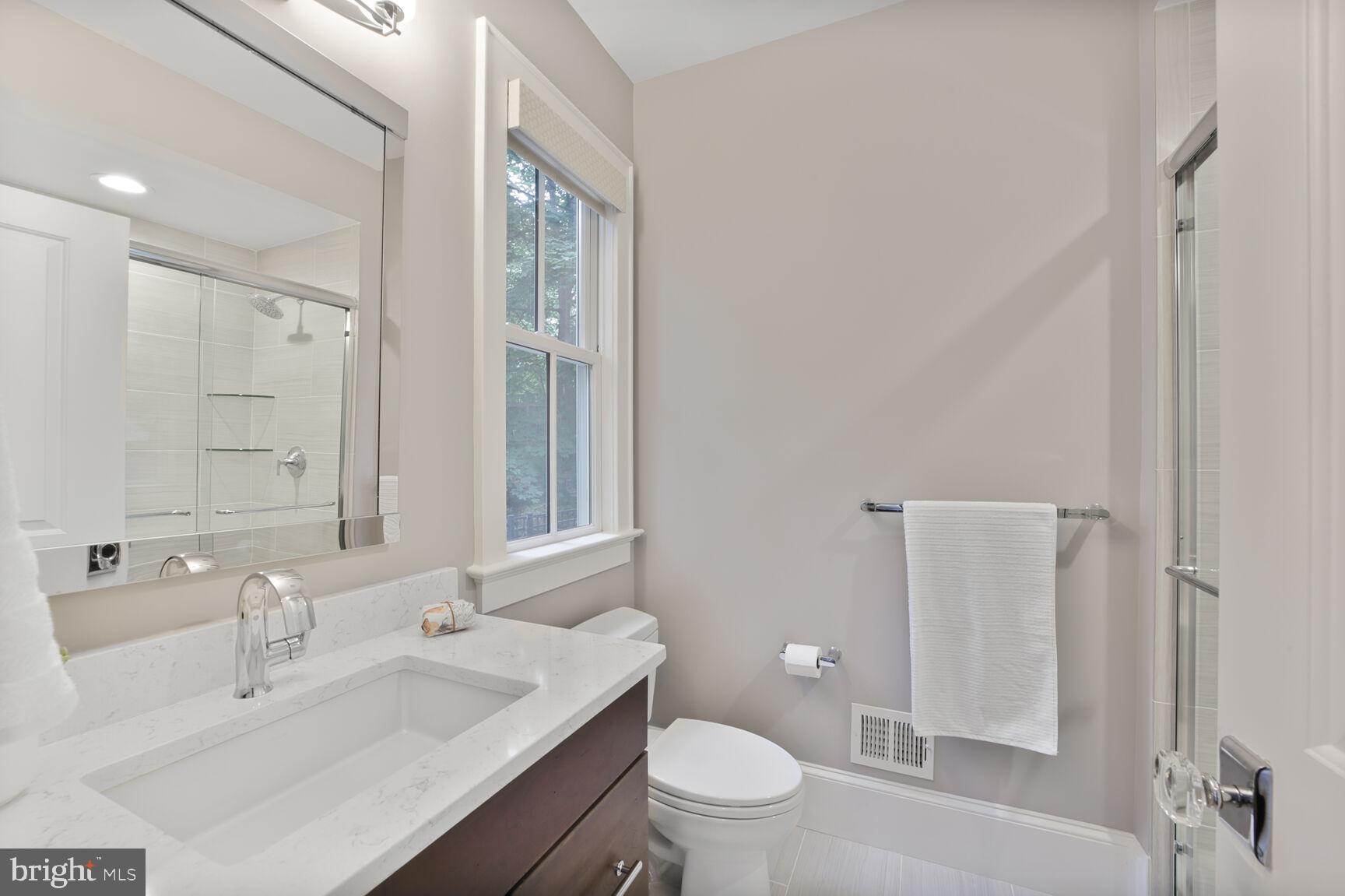 LEE HEIGHTS - Residential