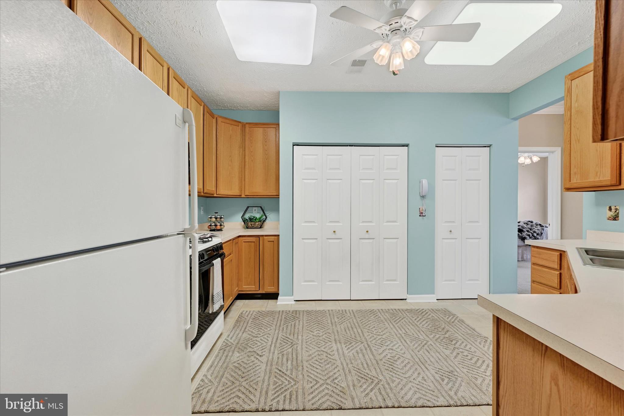 PERRY HALL FARMS GARDEN CONDOS - Residential