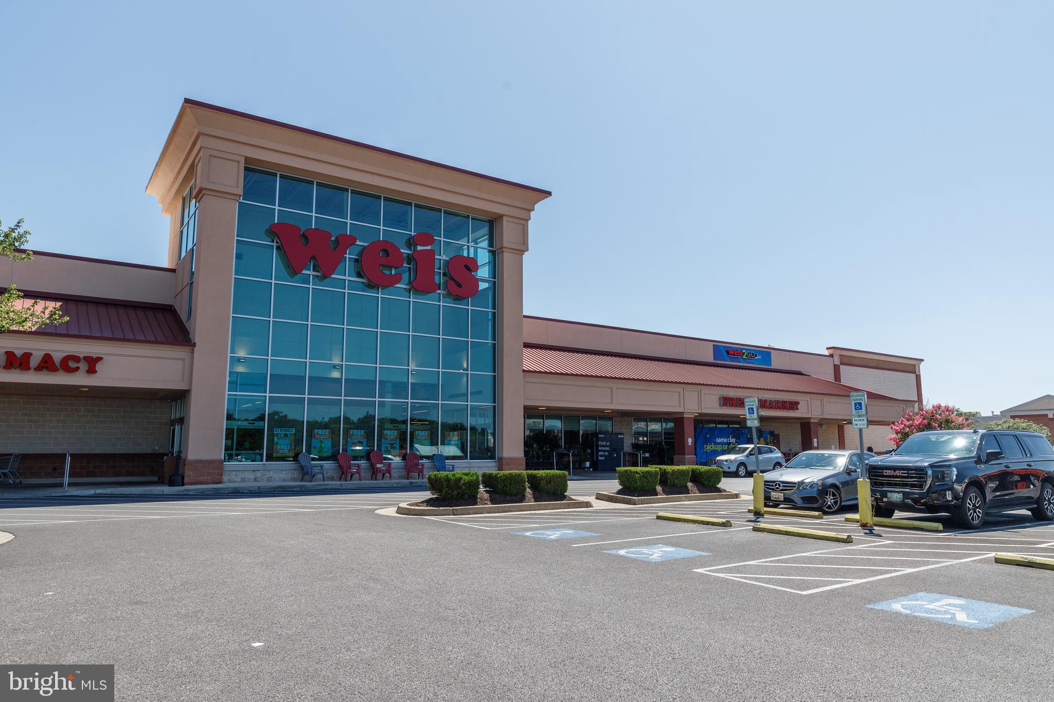 PERRY HALL FARMS GARDEN CONDOS - Residential