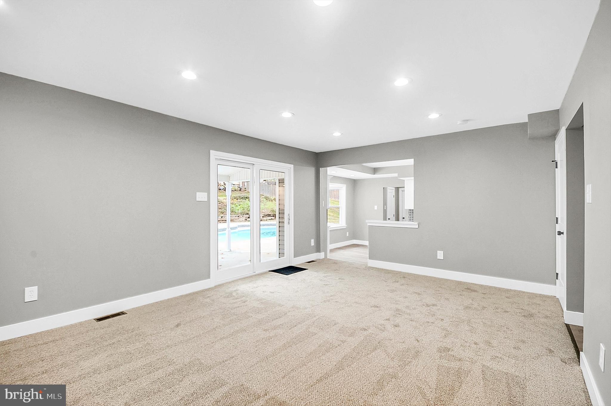 SWEETWATER FARMS - Residential