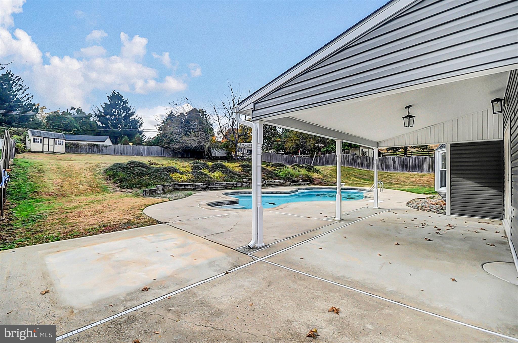 SWEETWATER FARMS - Residential