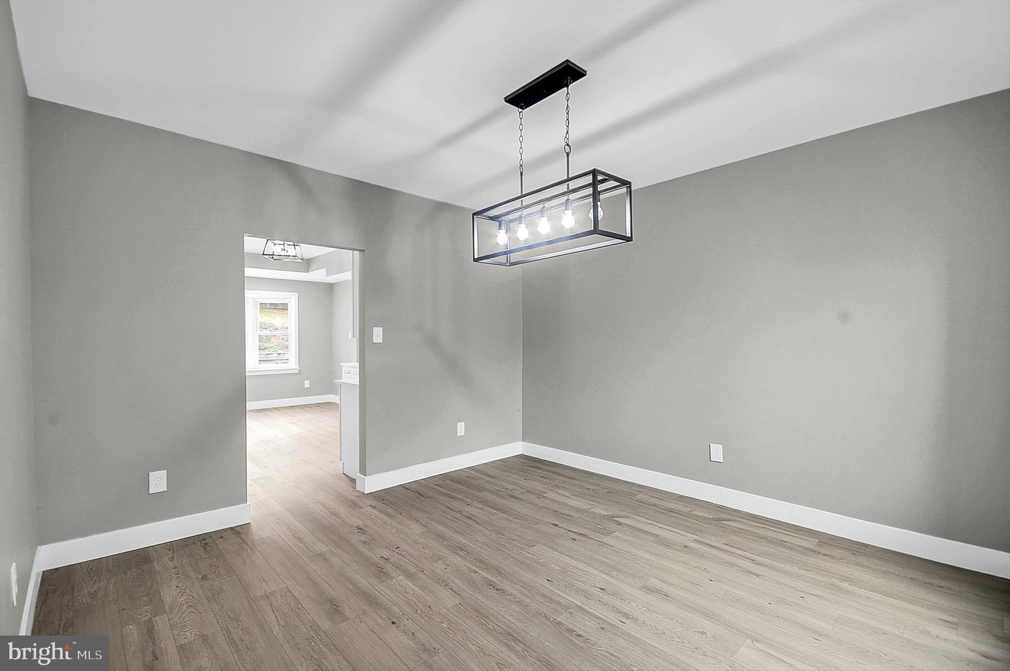 125 FOX HOLLOW DRIVE