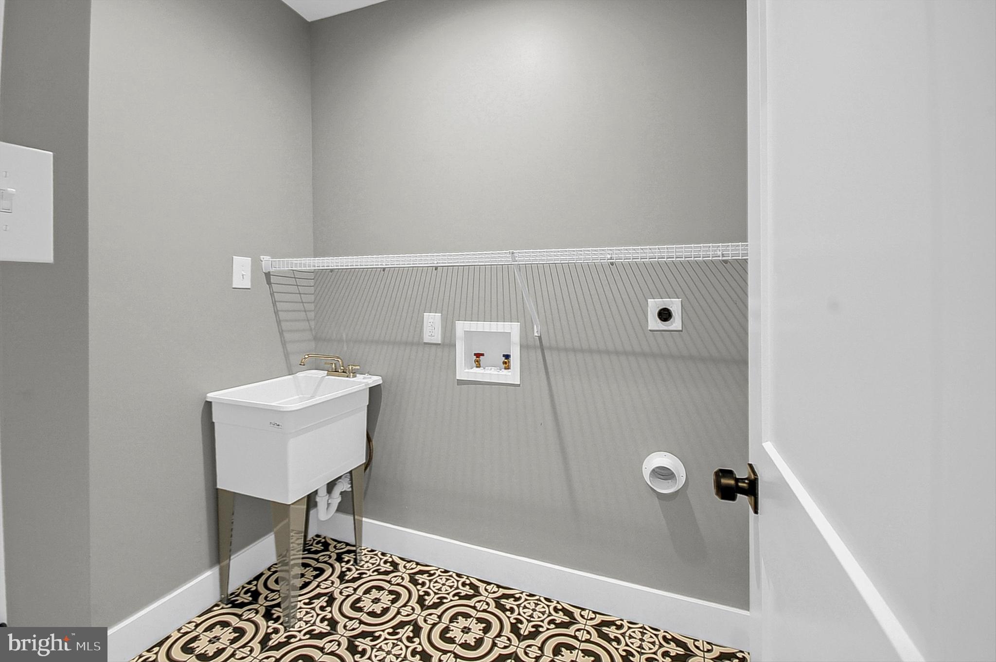 SWEETWATER FARMS - Residential