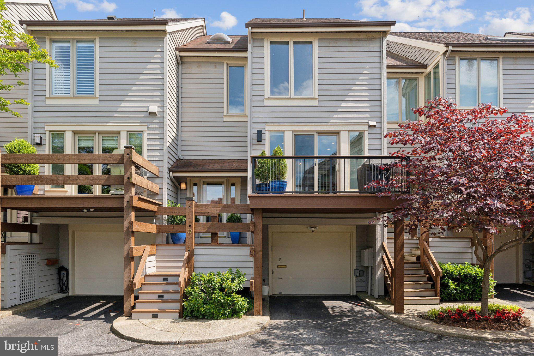 15 CHESAPEAKE LANDING