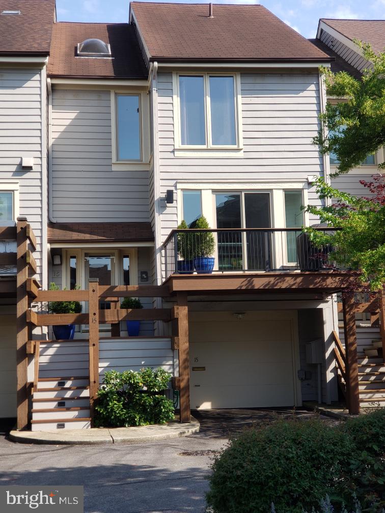 15 CHESAPEAKE LANDING