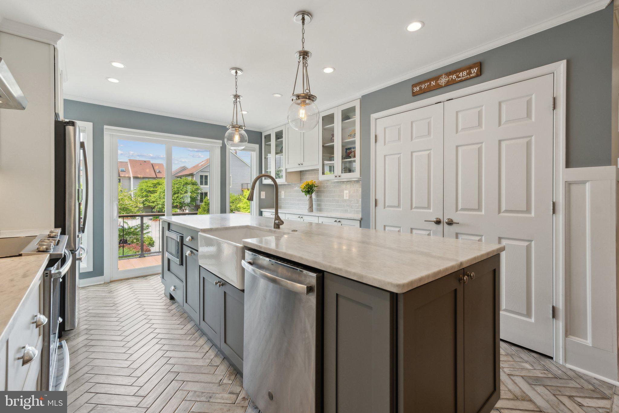 CHESAPEAKE LANDING - Residential