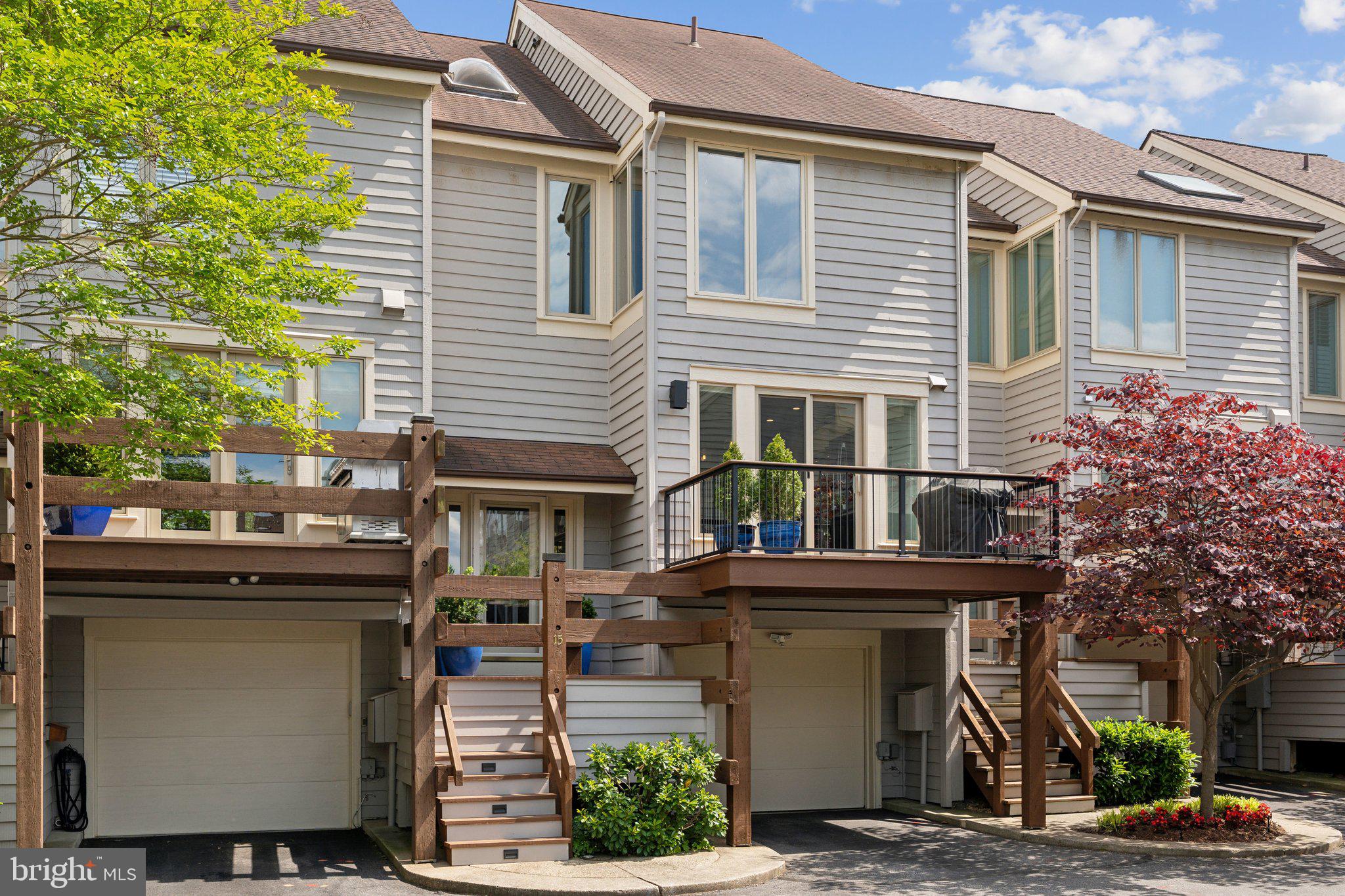 15 CHESAPEAKE LANDING