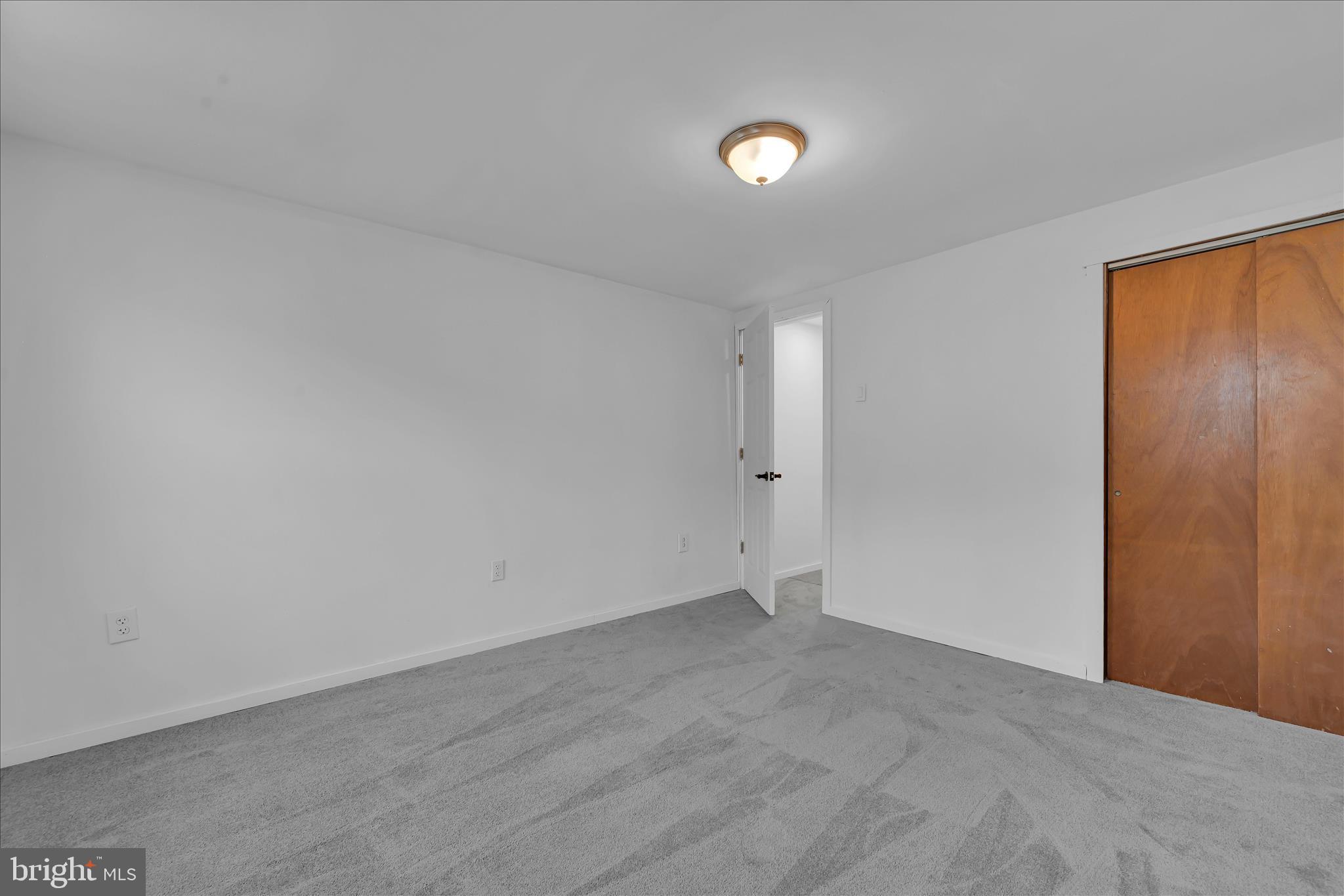 WEST END - Residential