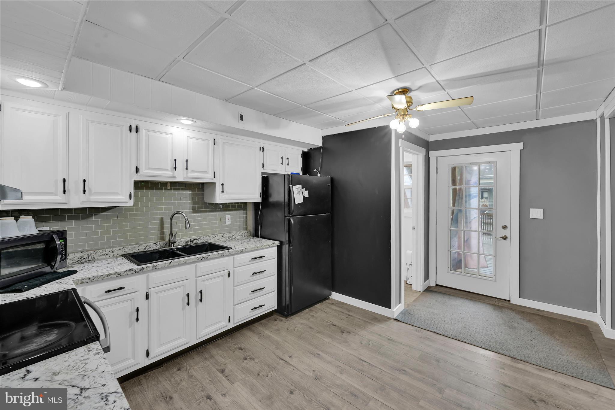 WEST END - Residential