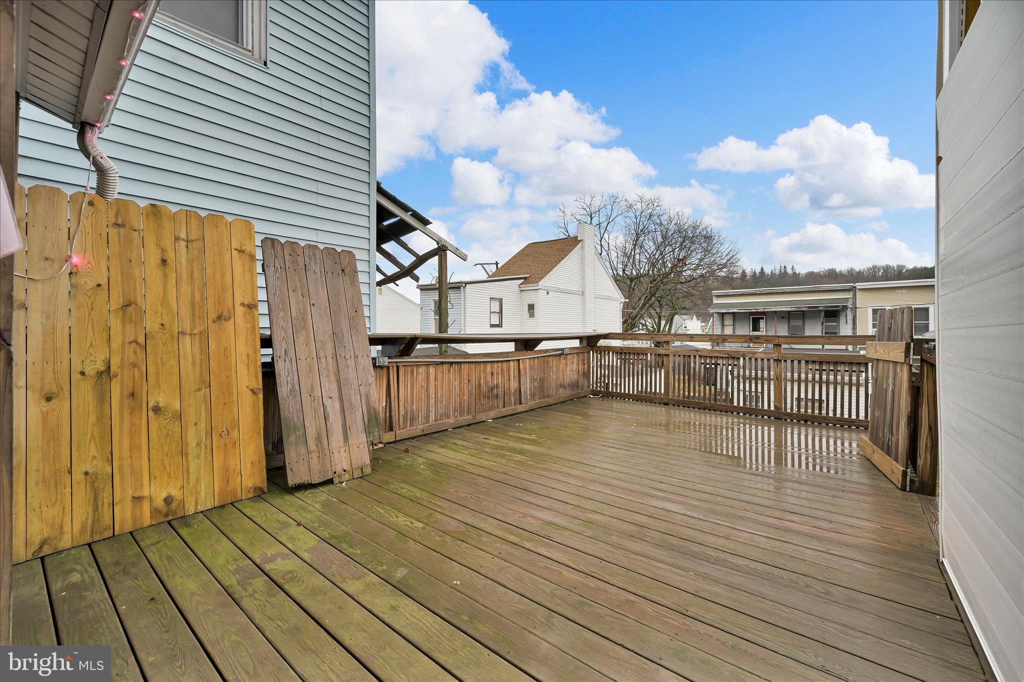 WEST END - Residential