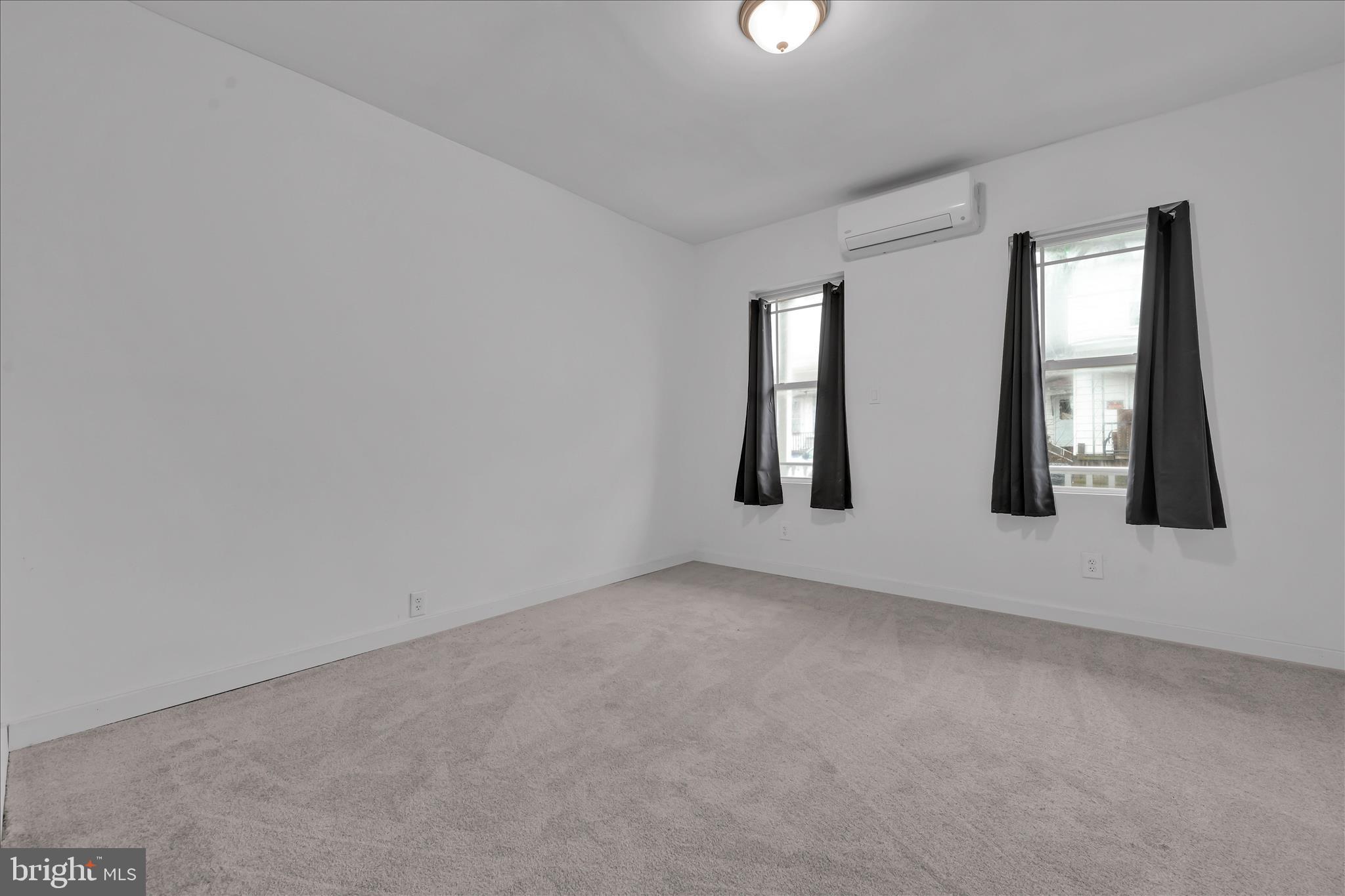 WEST END - Residential