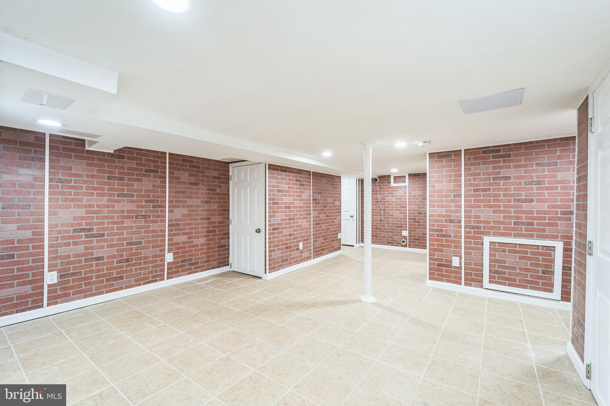 BROOKLYN - Residential
