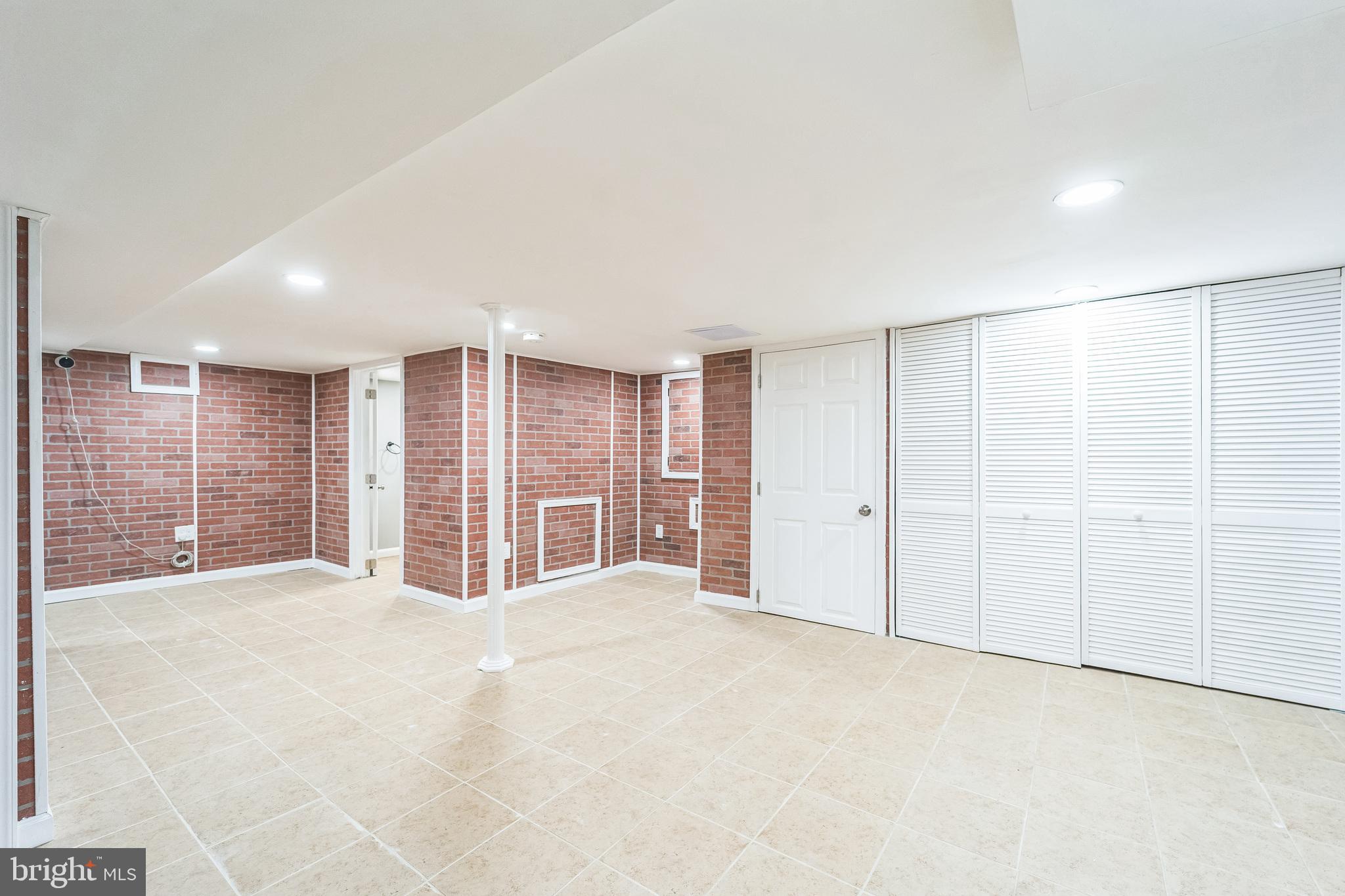 BROOKLYN - Residential