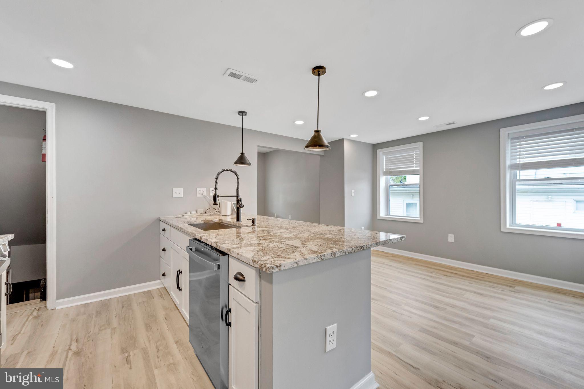BROOKLYN - Residential