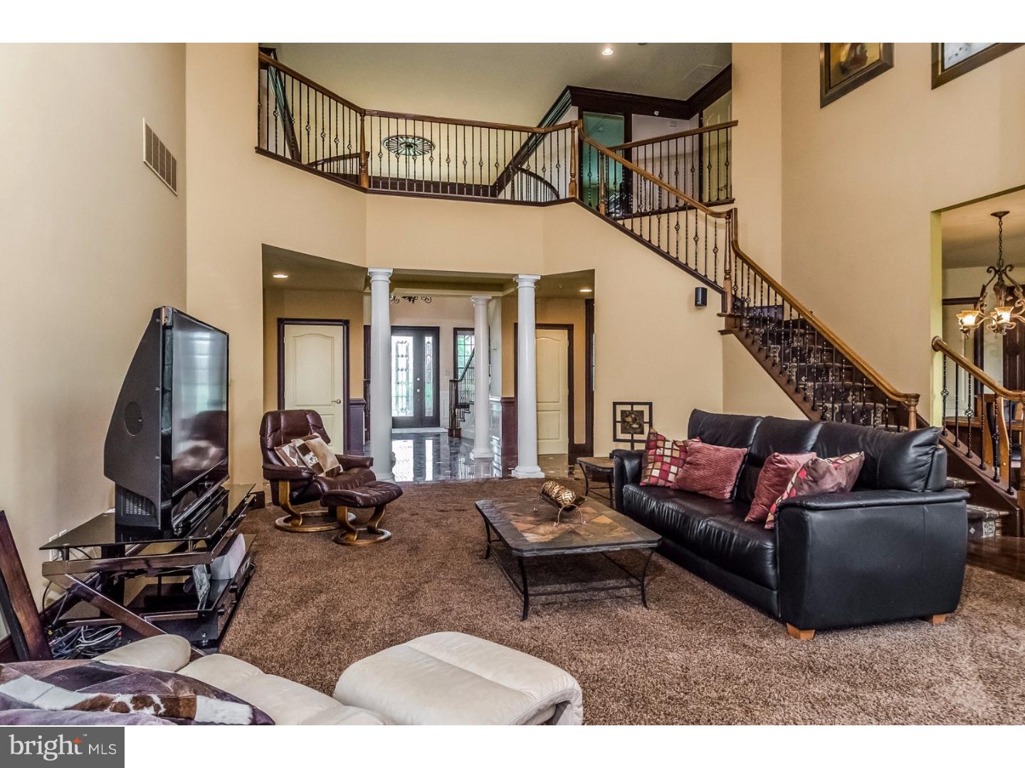 CHAPMANS CORNER - Residential