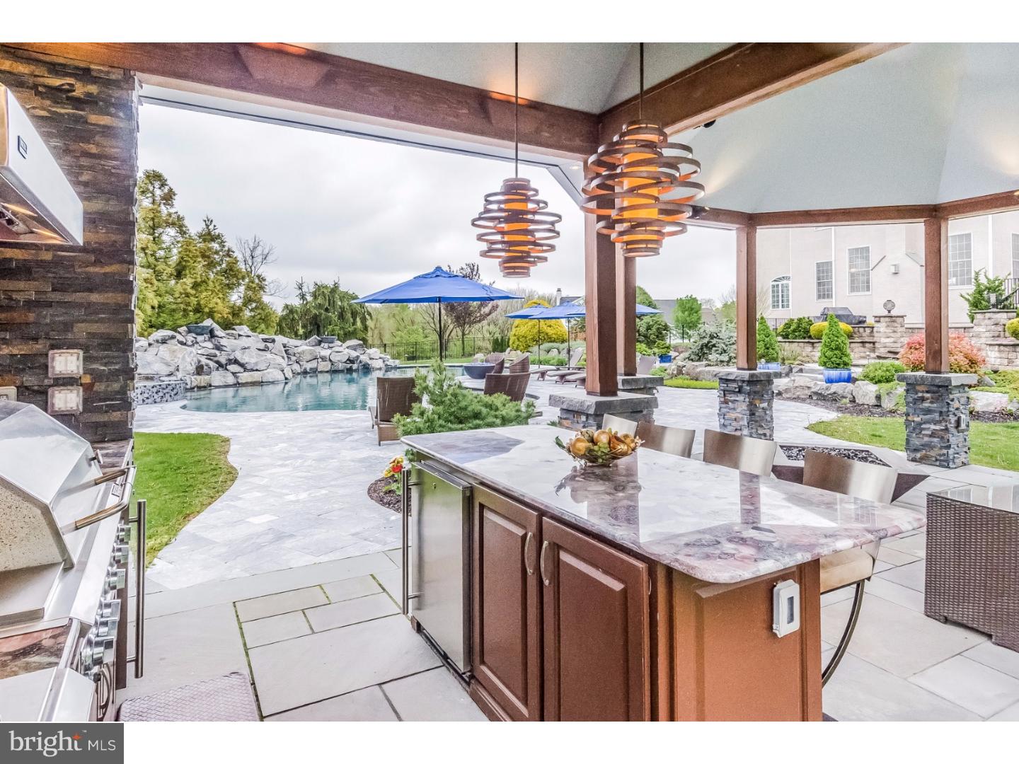 CHAPMANS CORNER - Residential