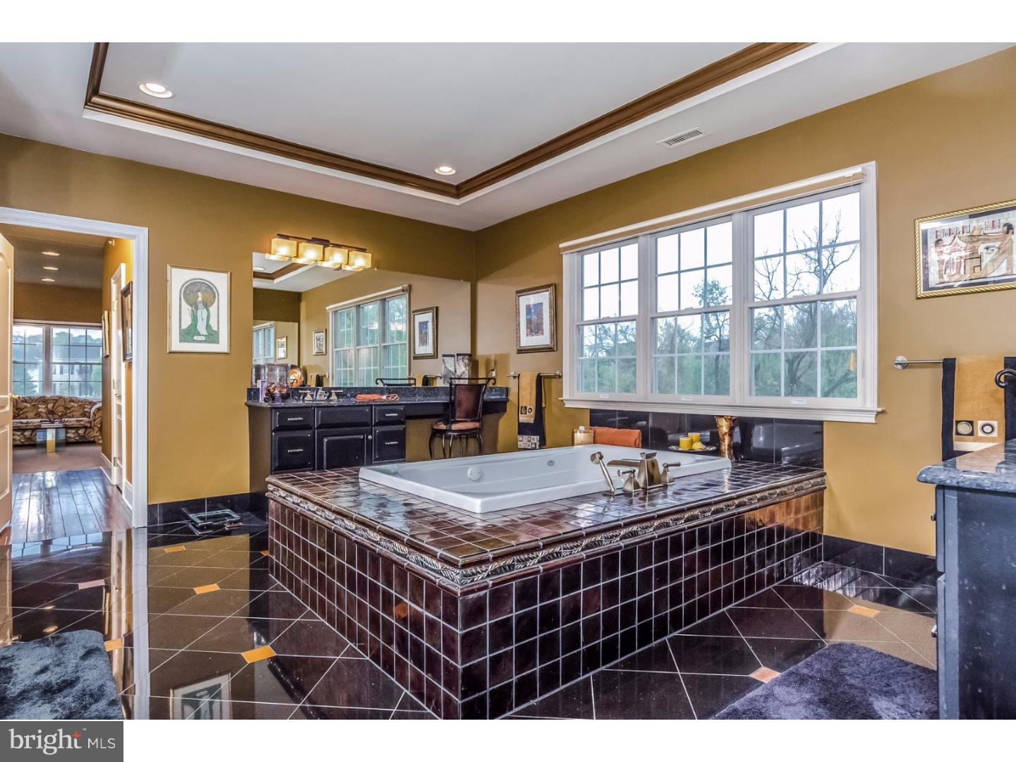 CHAPMANS CORNER - Residential