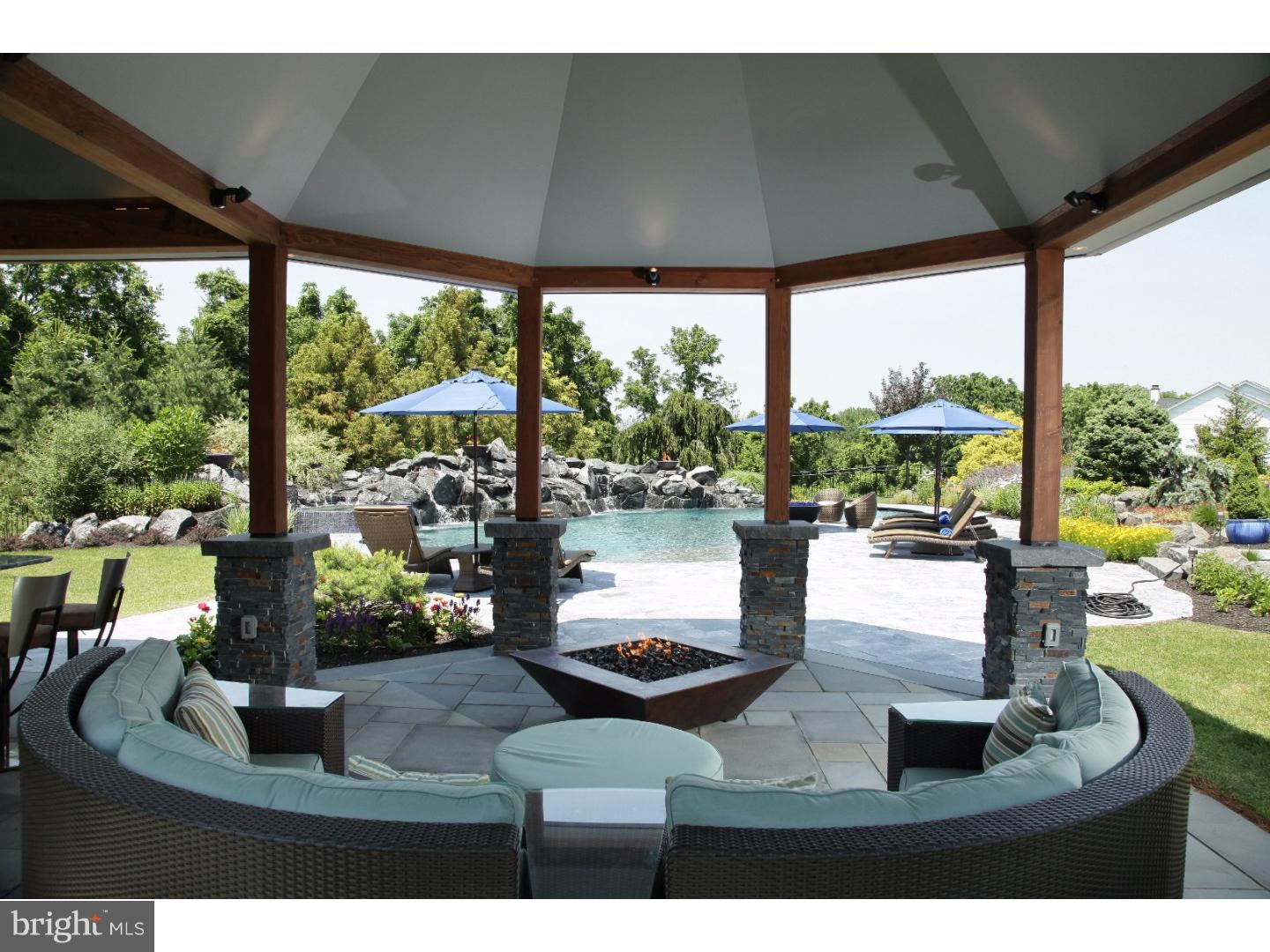 CHAPMANS CORNER - Residential