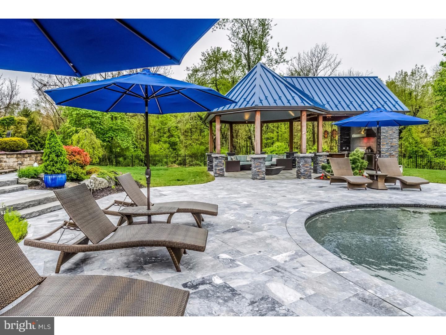 CHAPMANS CORNER - Residential