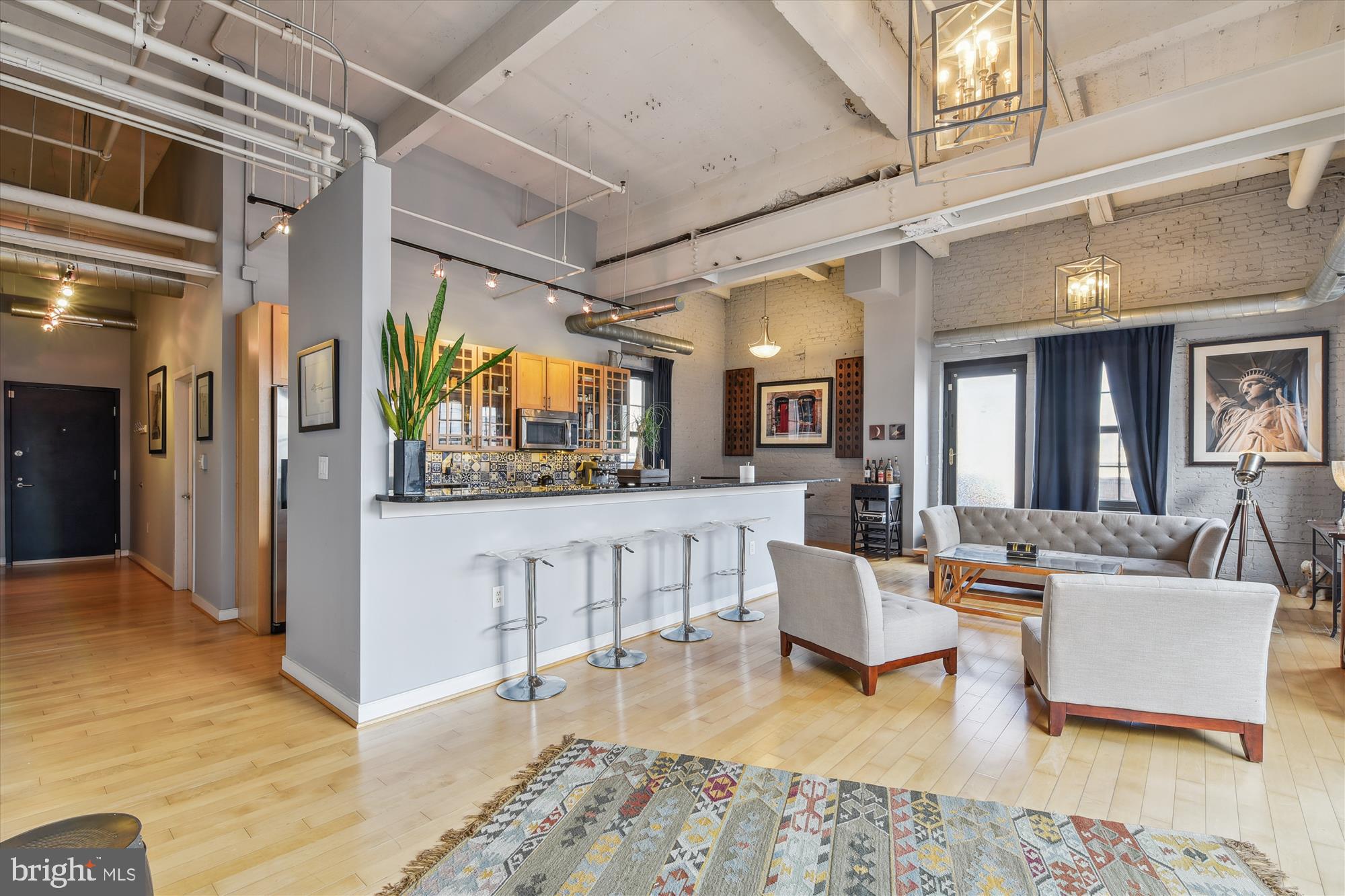 BRECO CONDOMINIUMS - Residential