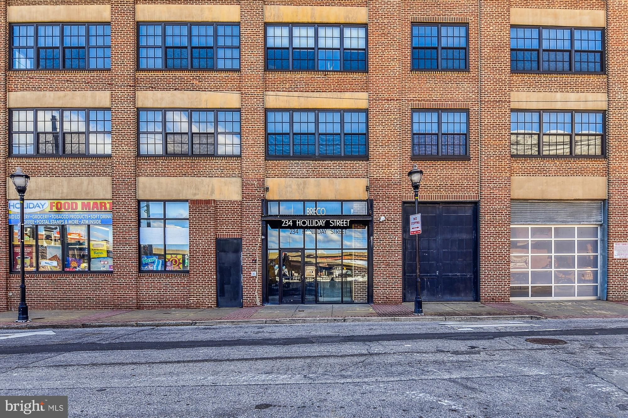 BRECO CONDOMINIUMS - Residential