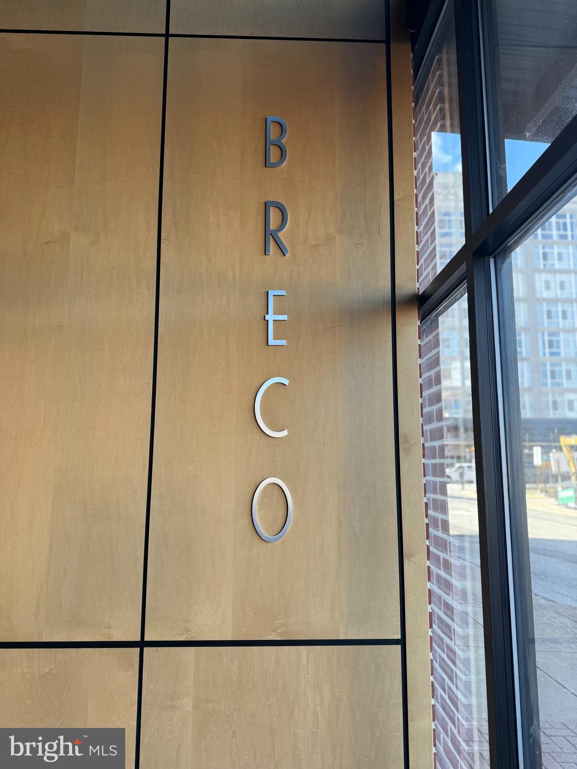 BRECO CONDOMINIUMS - Residential