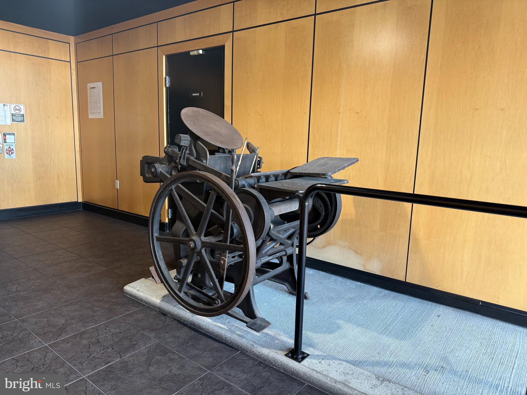 BRECO CONDOMINIUMS - Residential