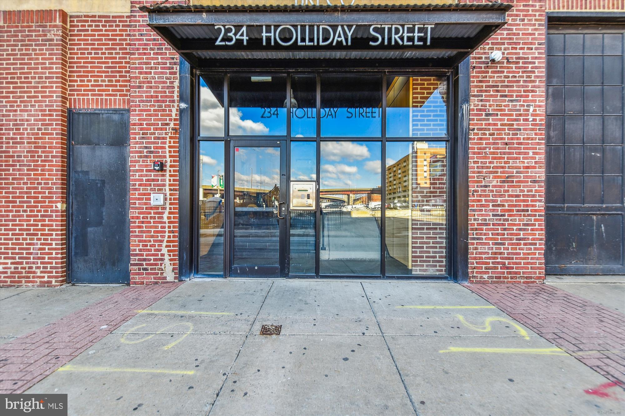 BRECO CONDOMINIUMS - Residential