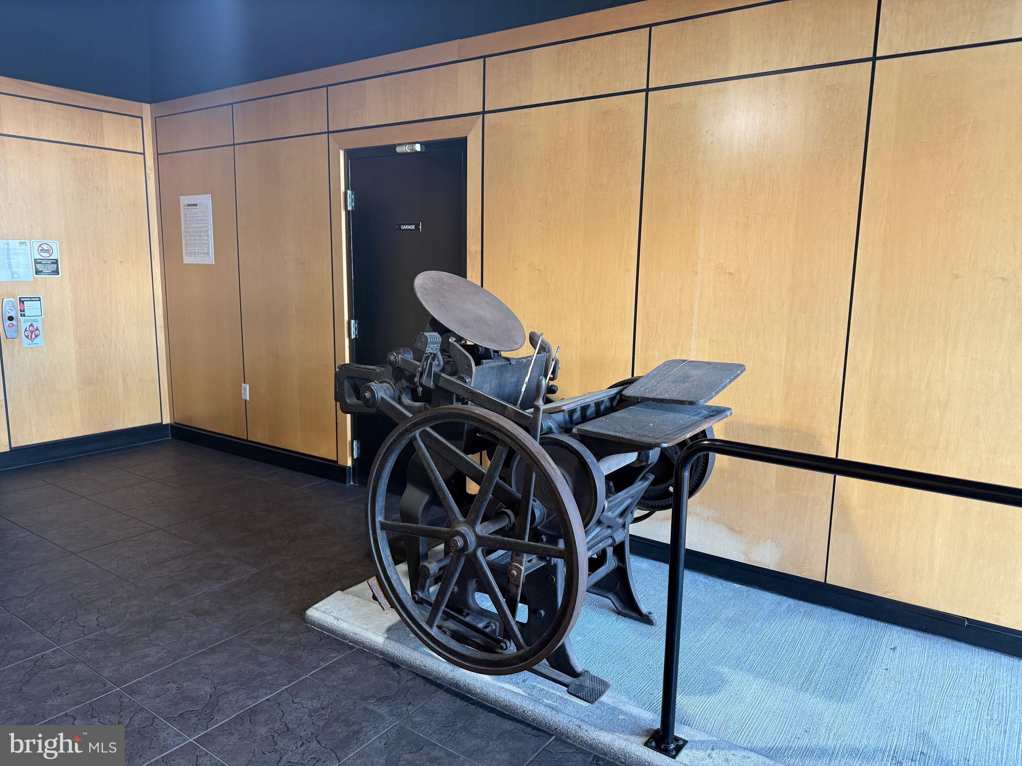 BRECO CONDOMINIUMS - Residential