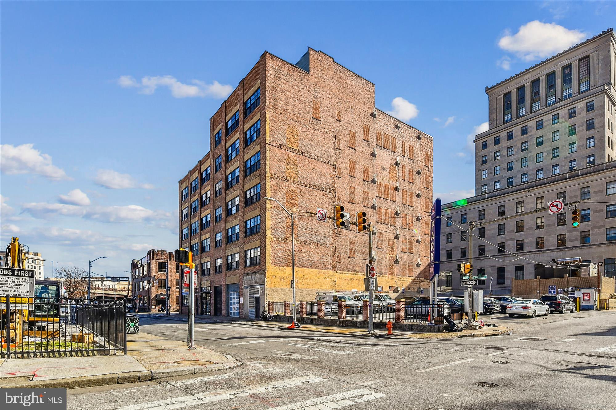 BRECO CONDOMINIUMS - Residential