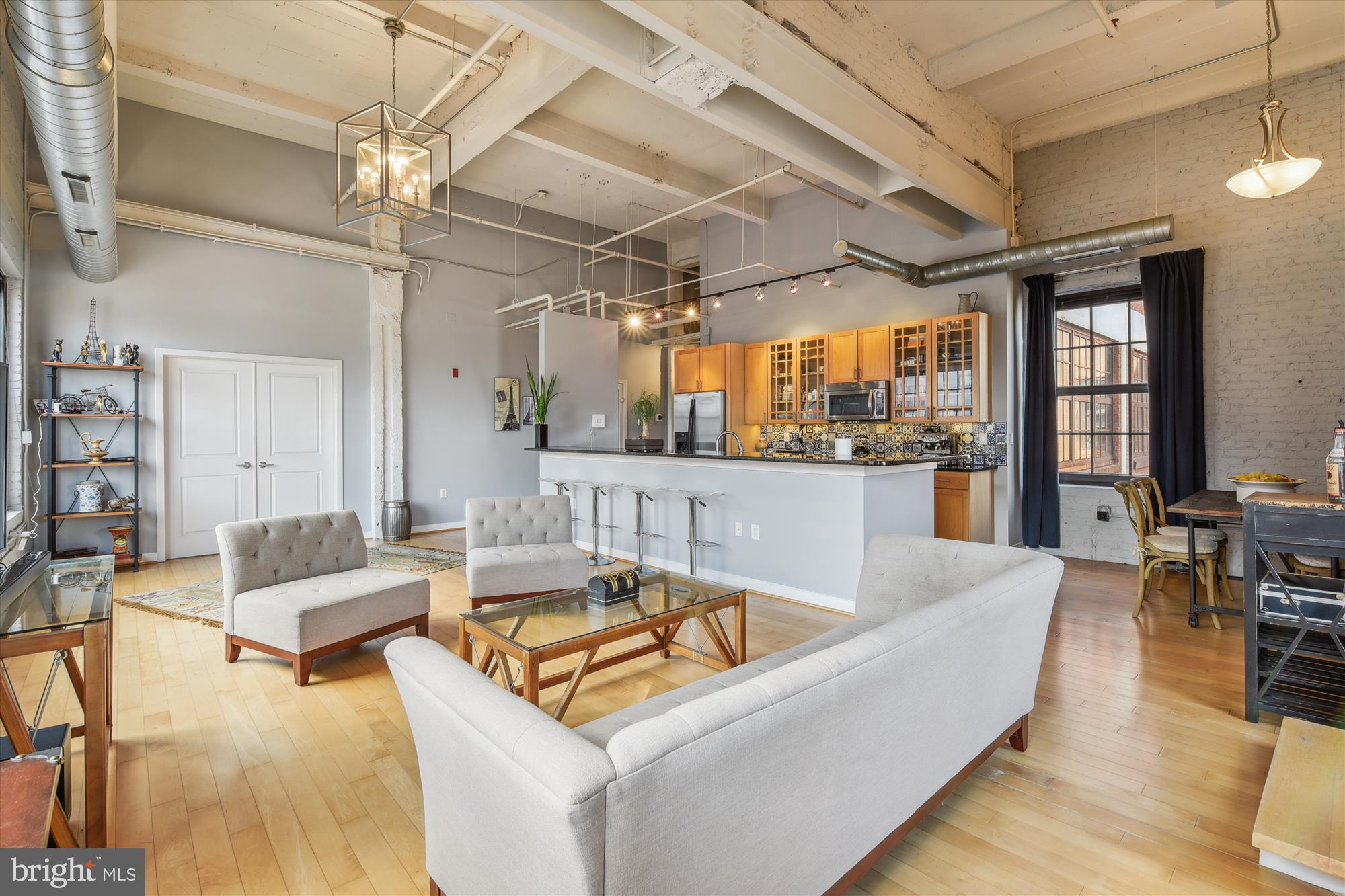 BRECO CONDOMINIUMS - Residential