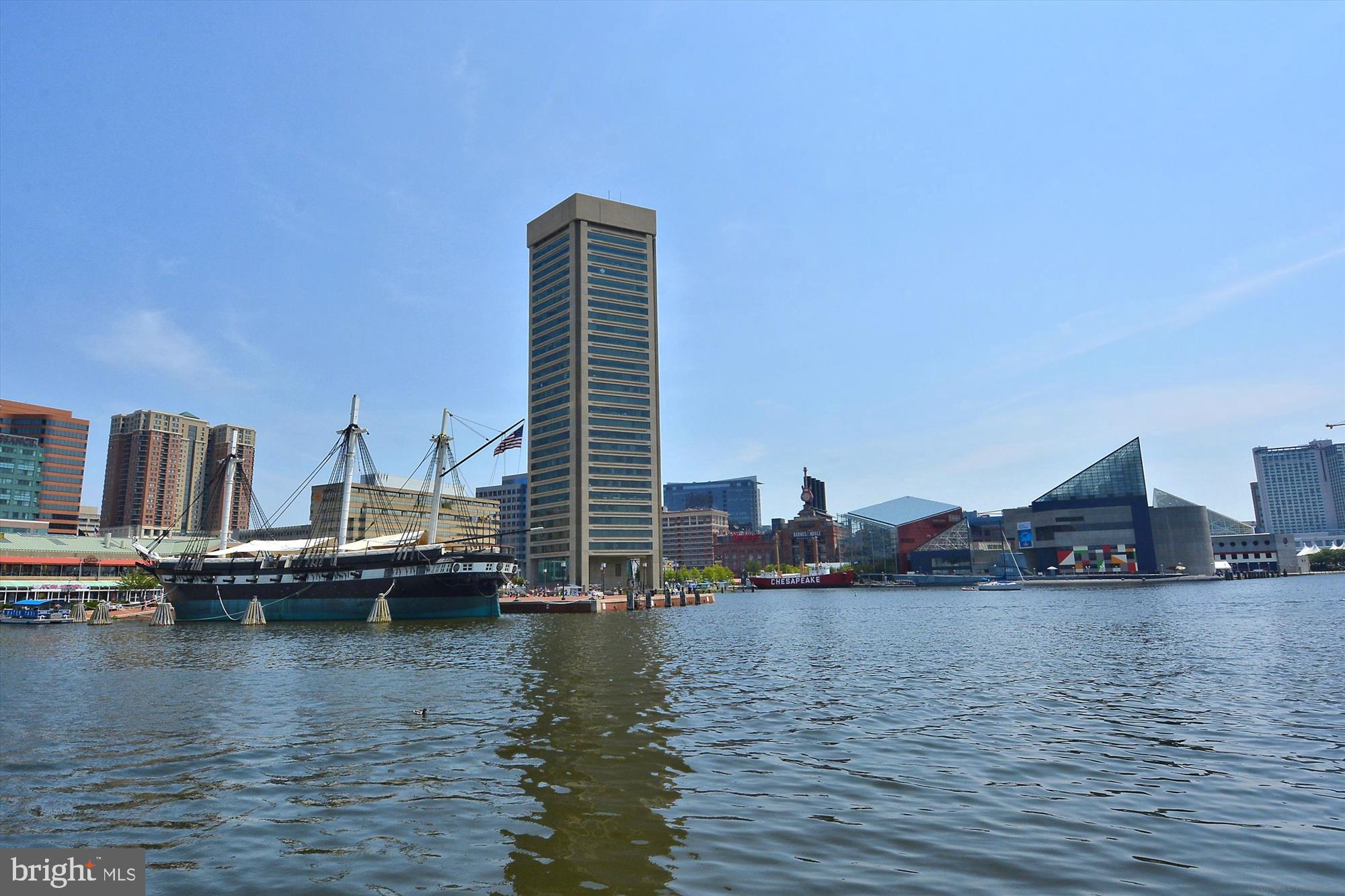 BRECO CONDOMINIUMS - Residential