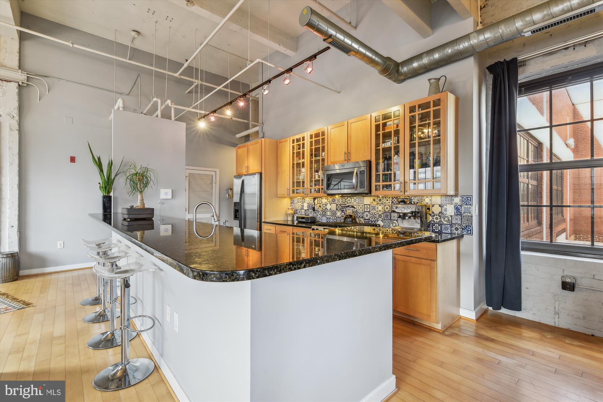 BRECO CONDOMINIUMS - Residential