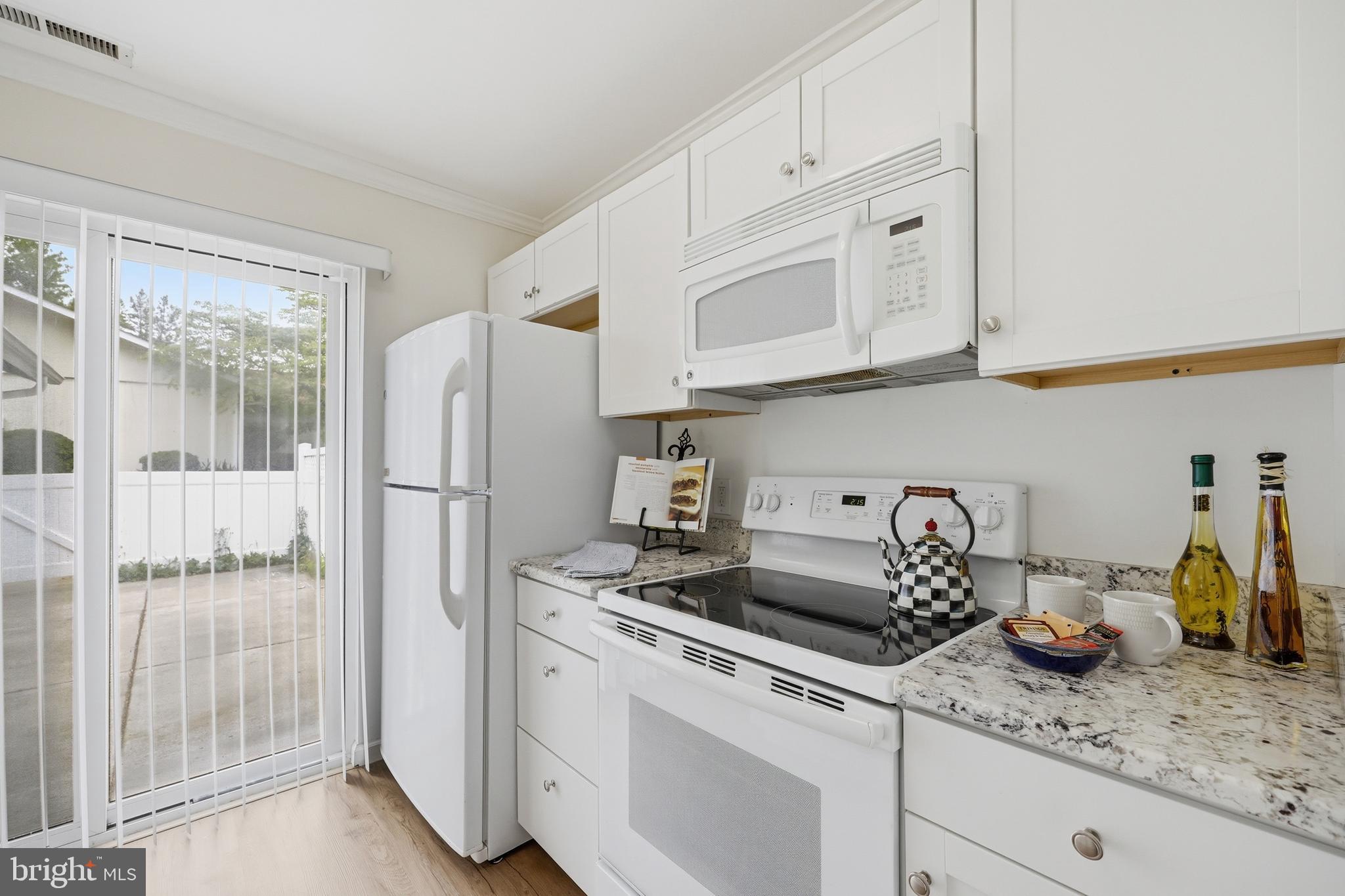 ROSSMOOR MUTUAL #13 - Residential