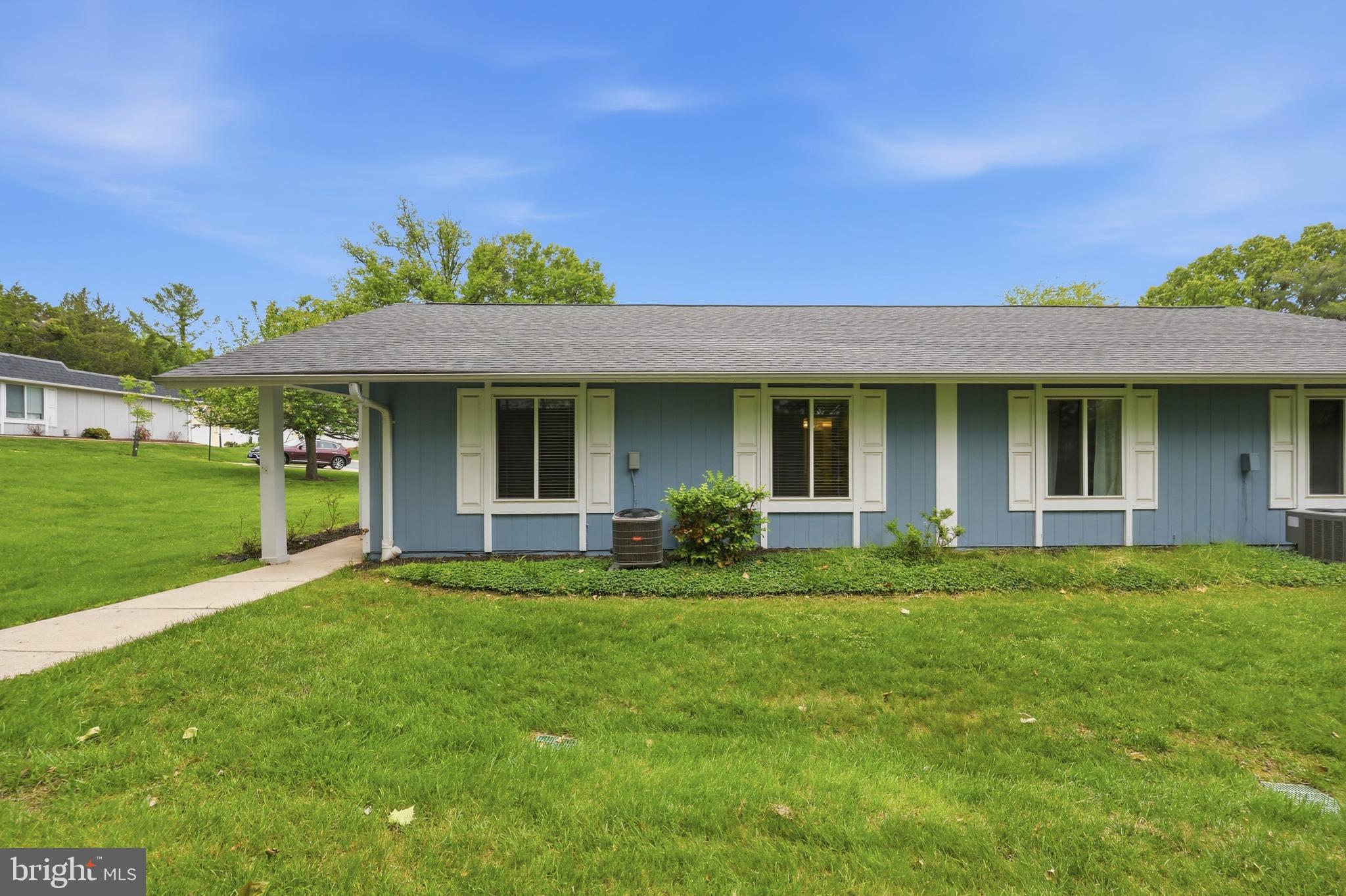 ROSSMOOR MUTUAL #13 - Residential