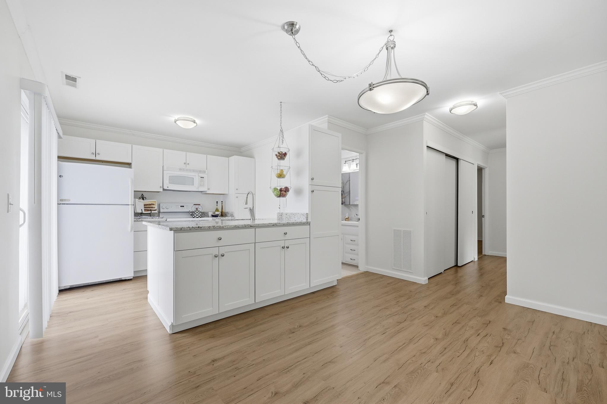 ROSSMOOR MUTUAL #13 - Residential