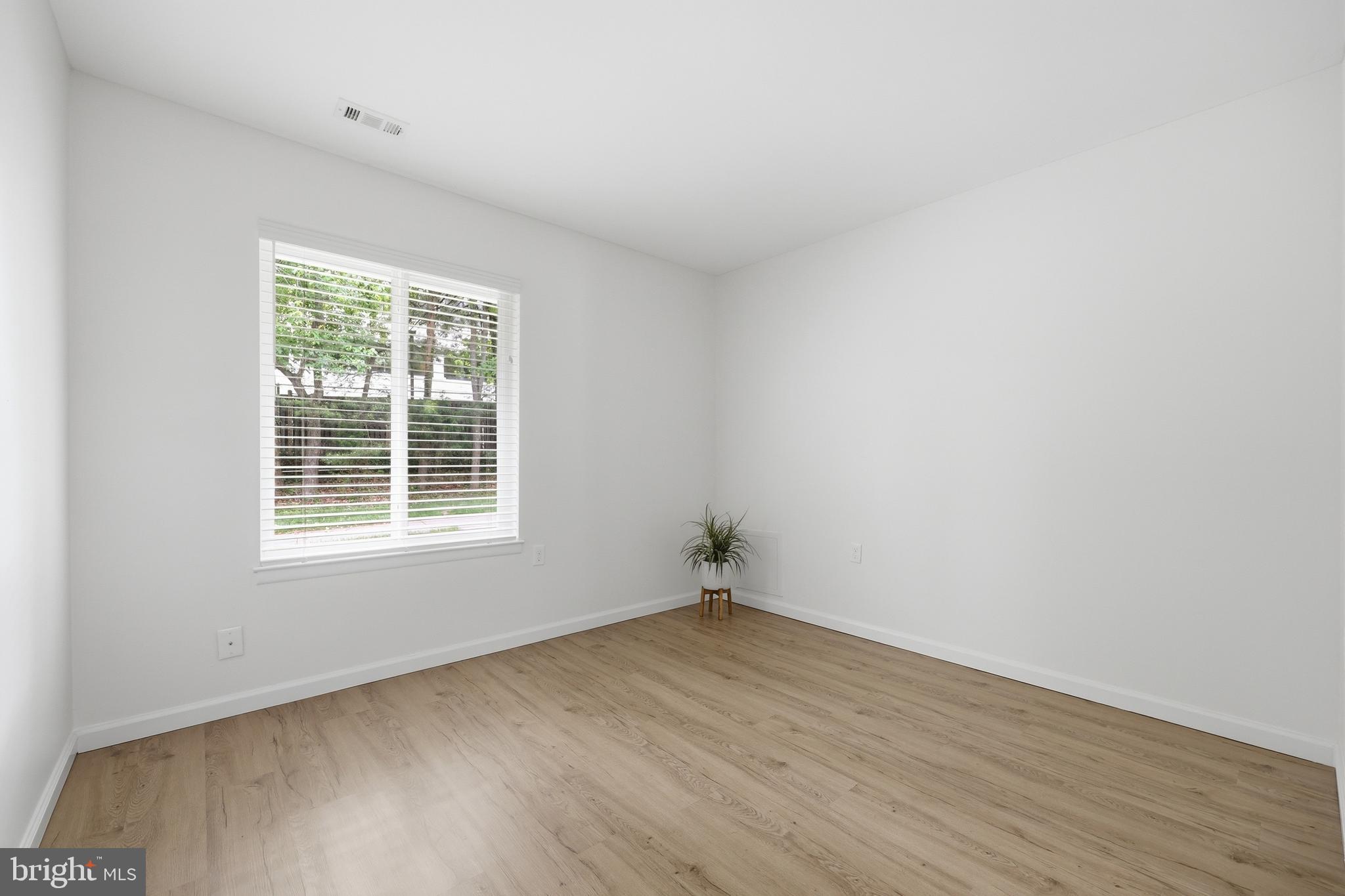 ROSSMOOR MUTUAL #13 - Residential