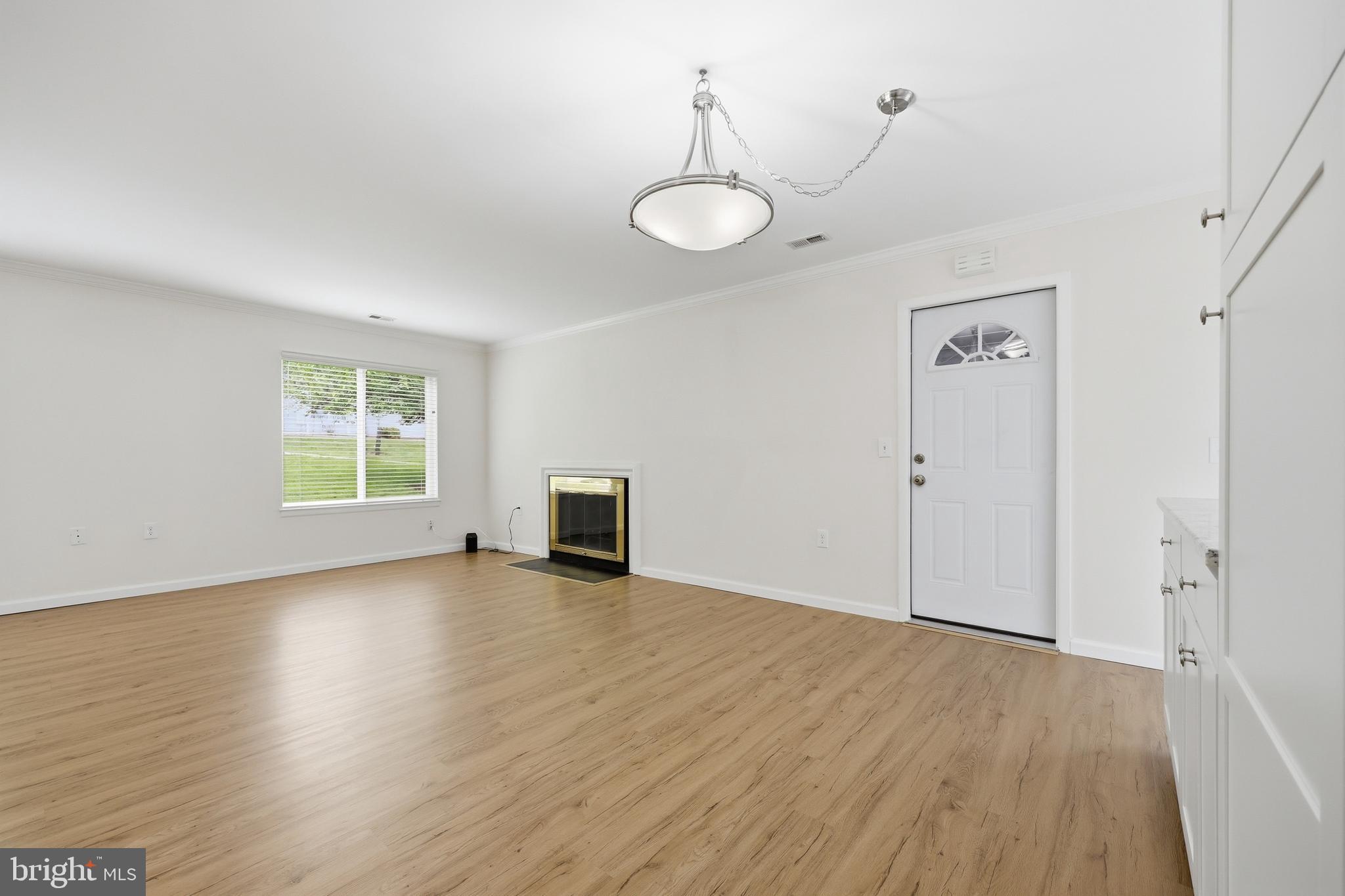ROSSMOOR MUTUAL #13 - Residential