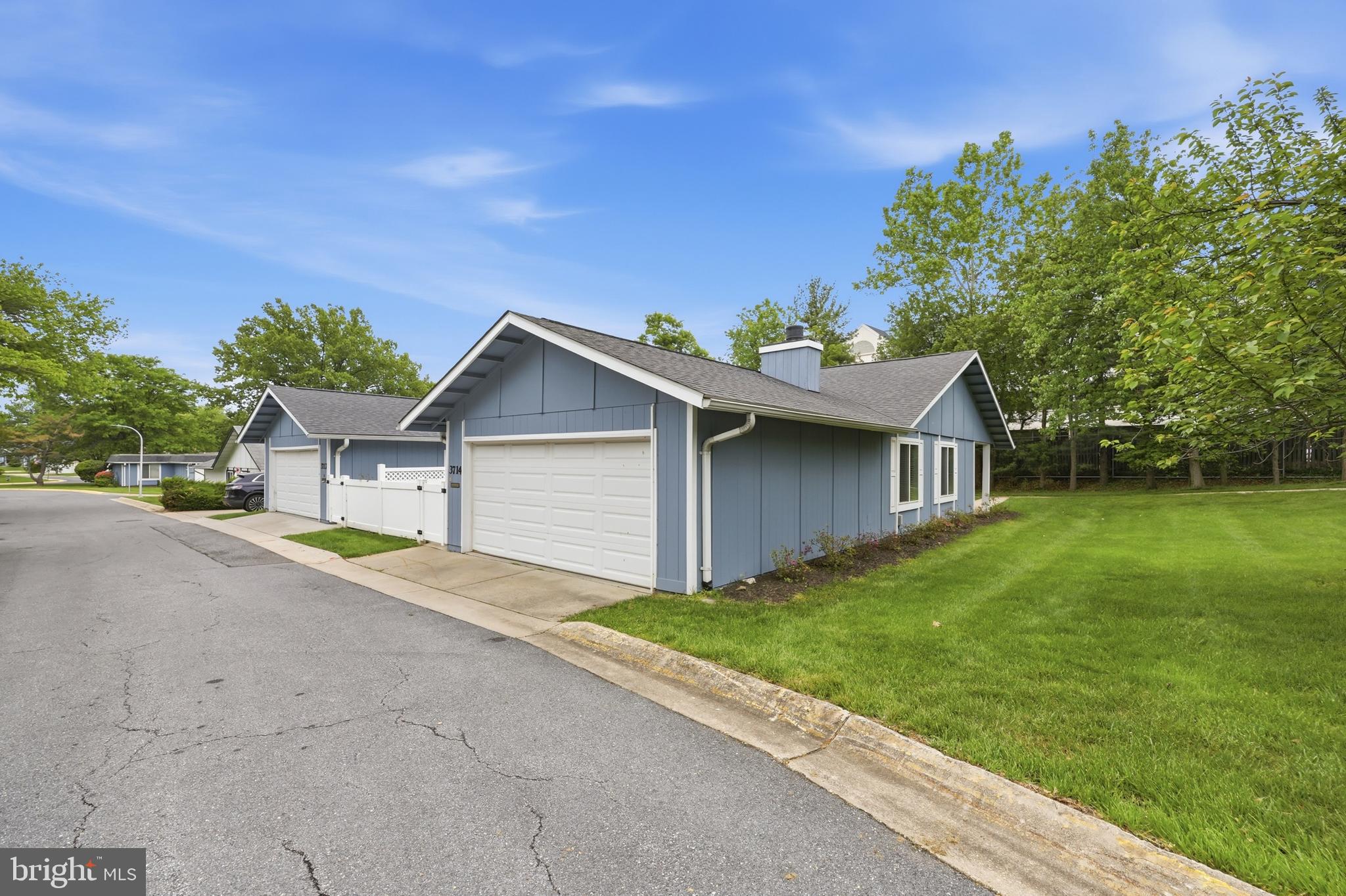 ROSSMOOR MUTUAL #13 - Residential